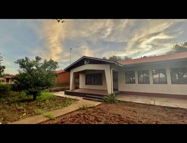 3 BEDROOM HOUSE FOR SALE IN VANDERBIJLPARK CW 4
